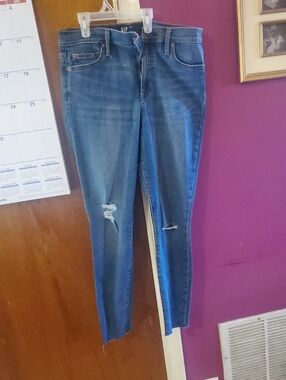 GAP Women's Medium Blue Skinny Leggins with Knee Rips